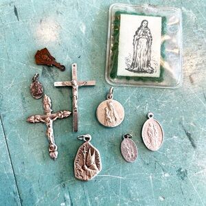 Vintage pendants charms religious catholic saints mary 8 pc